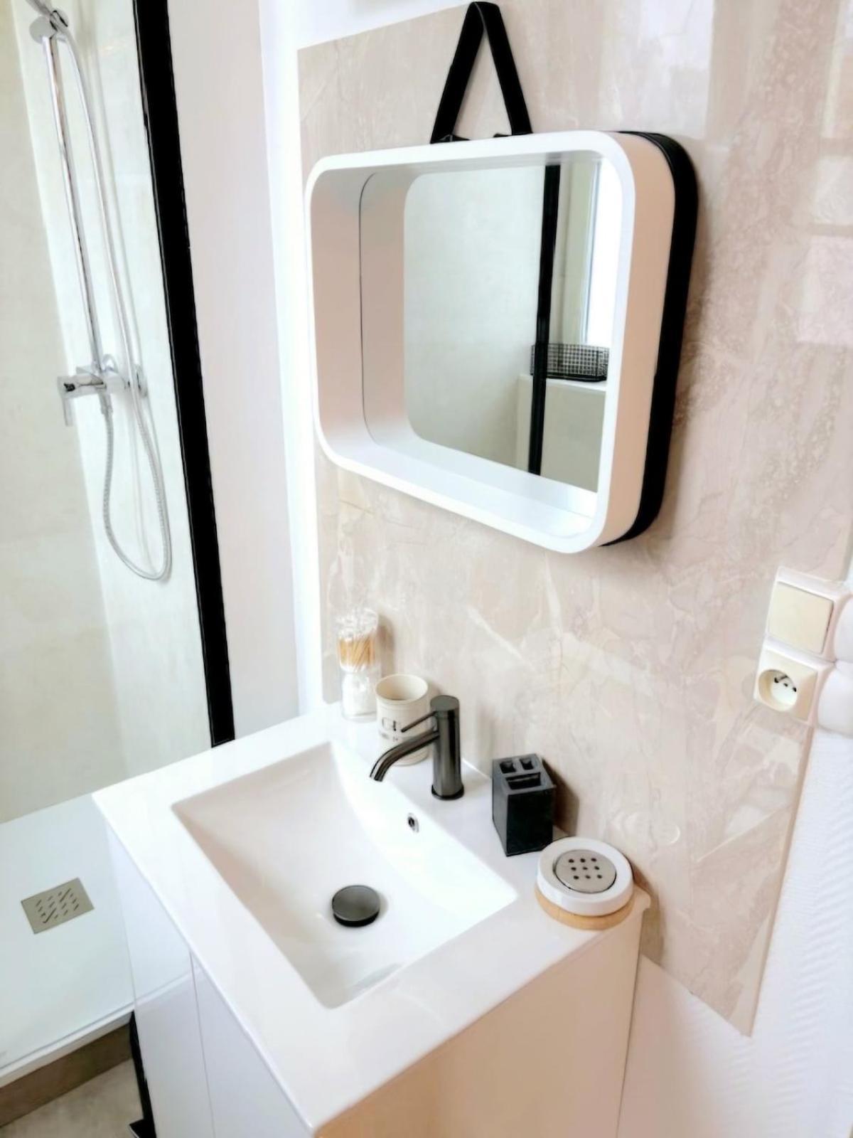 Apartment Au Pied De La Basilique Saint-Quentin (Aisne)